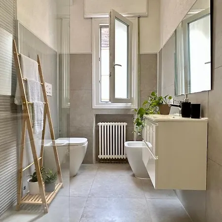 Modern 10 Min To Venice & Private Parking