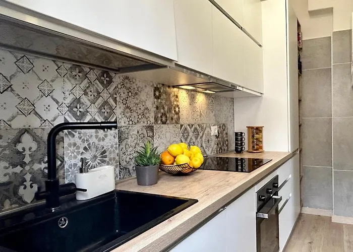 Apartment Modern 10 Min To Venice & Private Parking