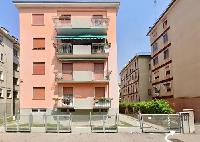 Modern 10 Min To Venice & Private Parking Apartment *