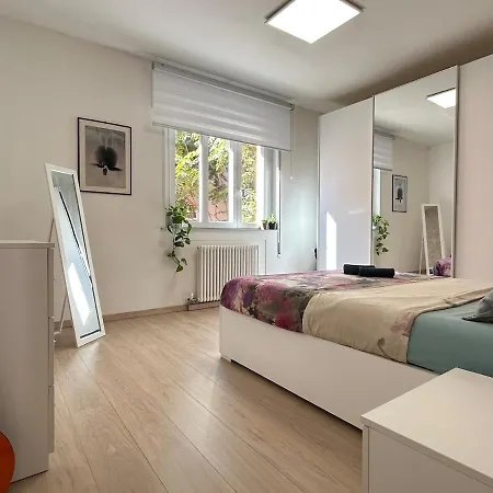 Modern 10 Min To Venice & Private Parking Mestre